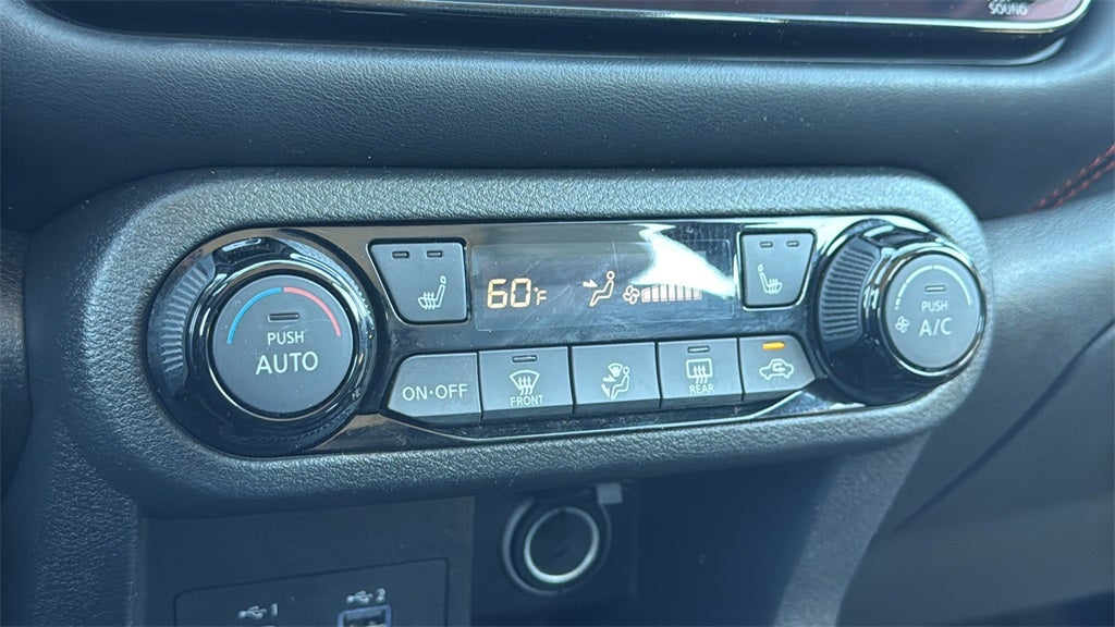 2023 Nissan Kicks SR