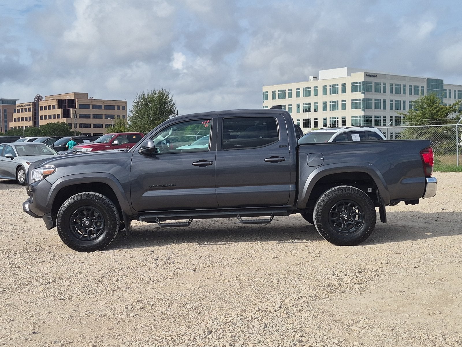 2022 Toyota Tacoma SR5 V6
