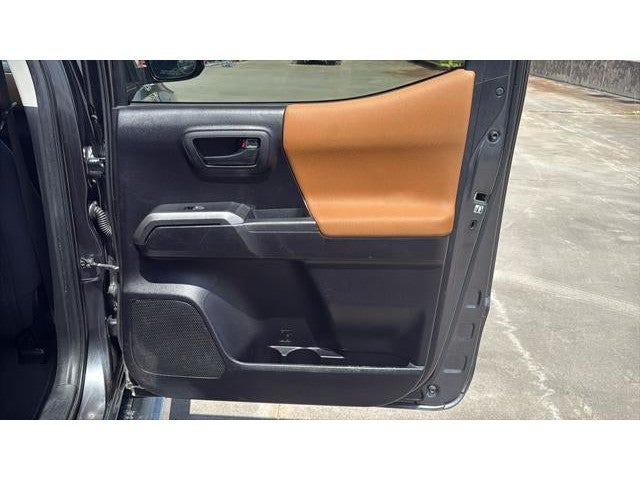 2020 Toyota Tacoma SR5 V6