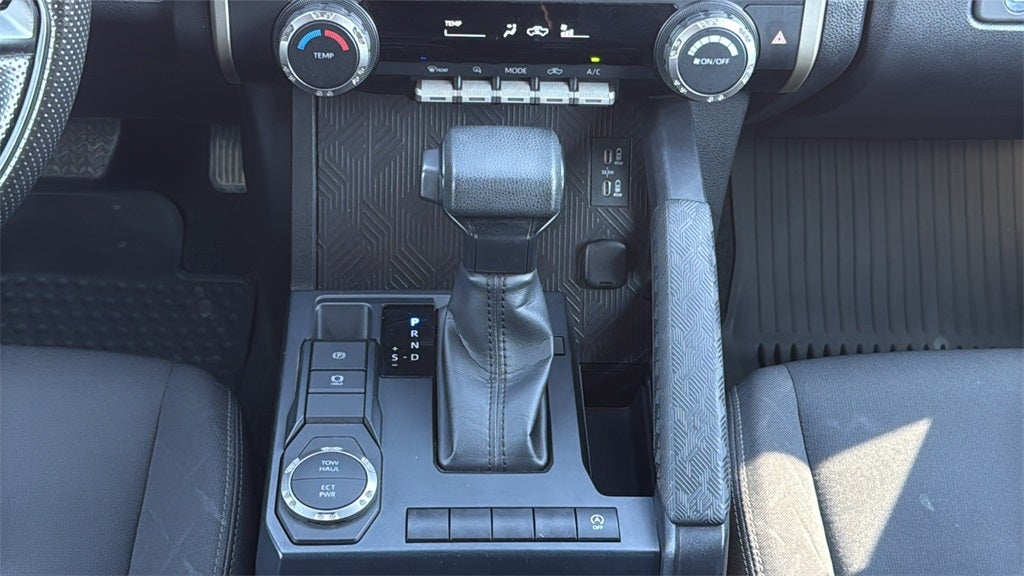 2024 Toyota TACOMA SR5 SR5