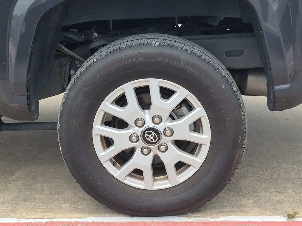 2025 Toyota Tacoma SR5