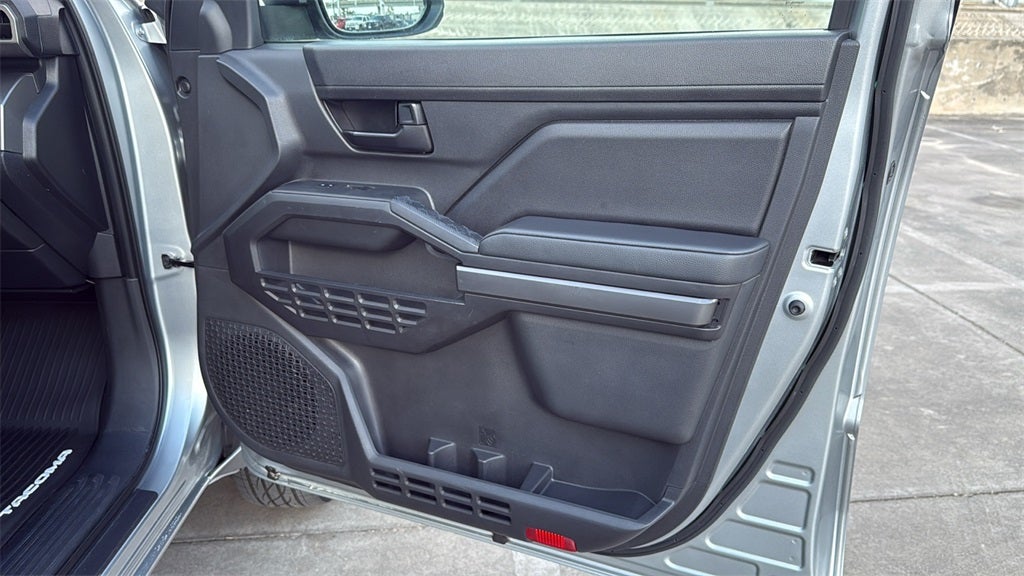 2024 Toyota TACOMA SR5 SR5