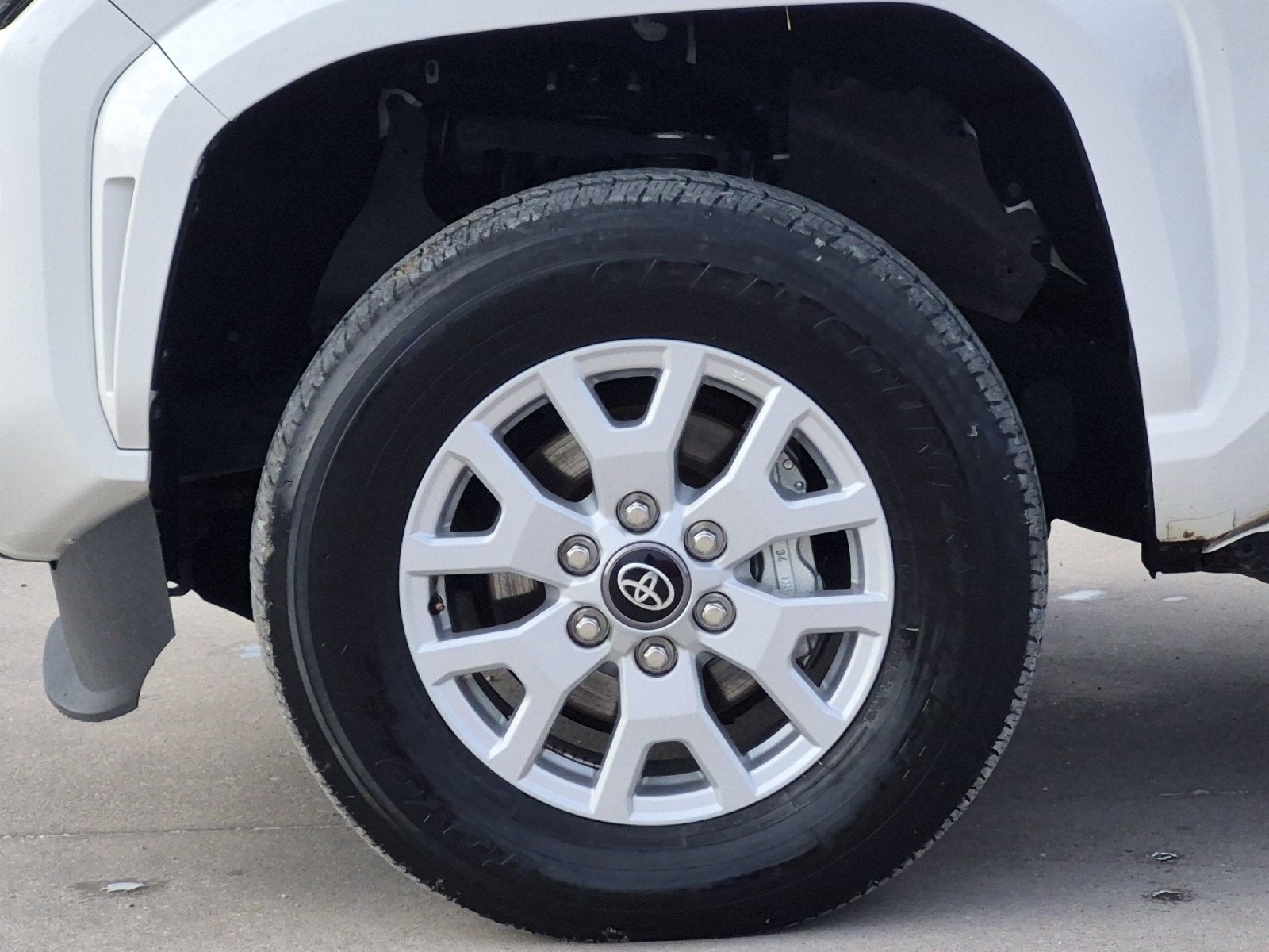 2025 Toyota Tacoma SR5