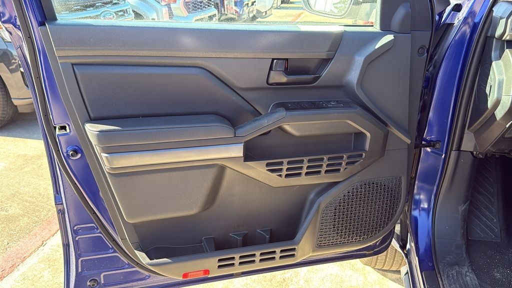 2025 Toyota TACOMA SR5 SR5