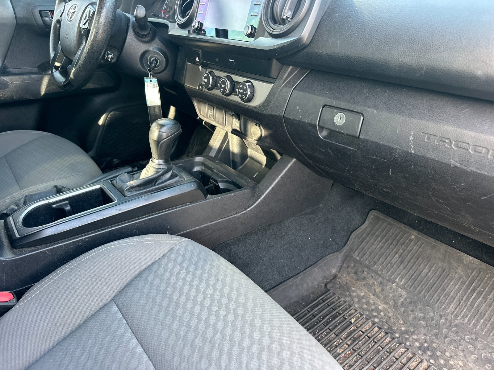 2022 Toyota Tacoma SR