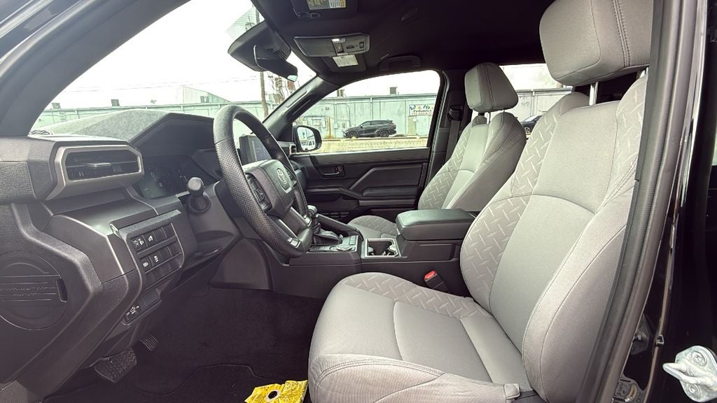 2025 Toyota TACOMA SR5 SR5