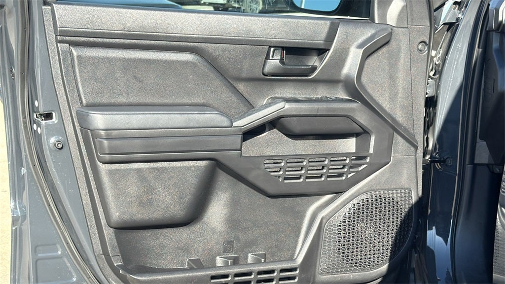 2025 Toyota TACOMA SR SR