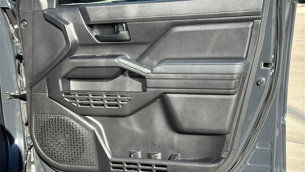 2025 Toyota TACOMA SR SR