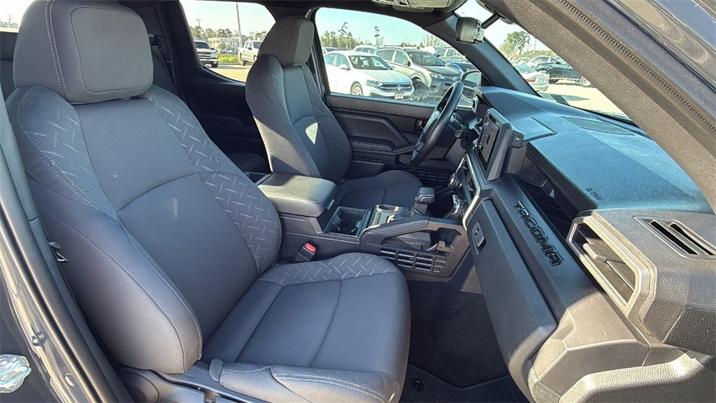 2025 Toyota TACOMA SR SR