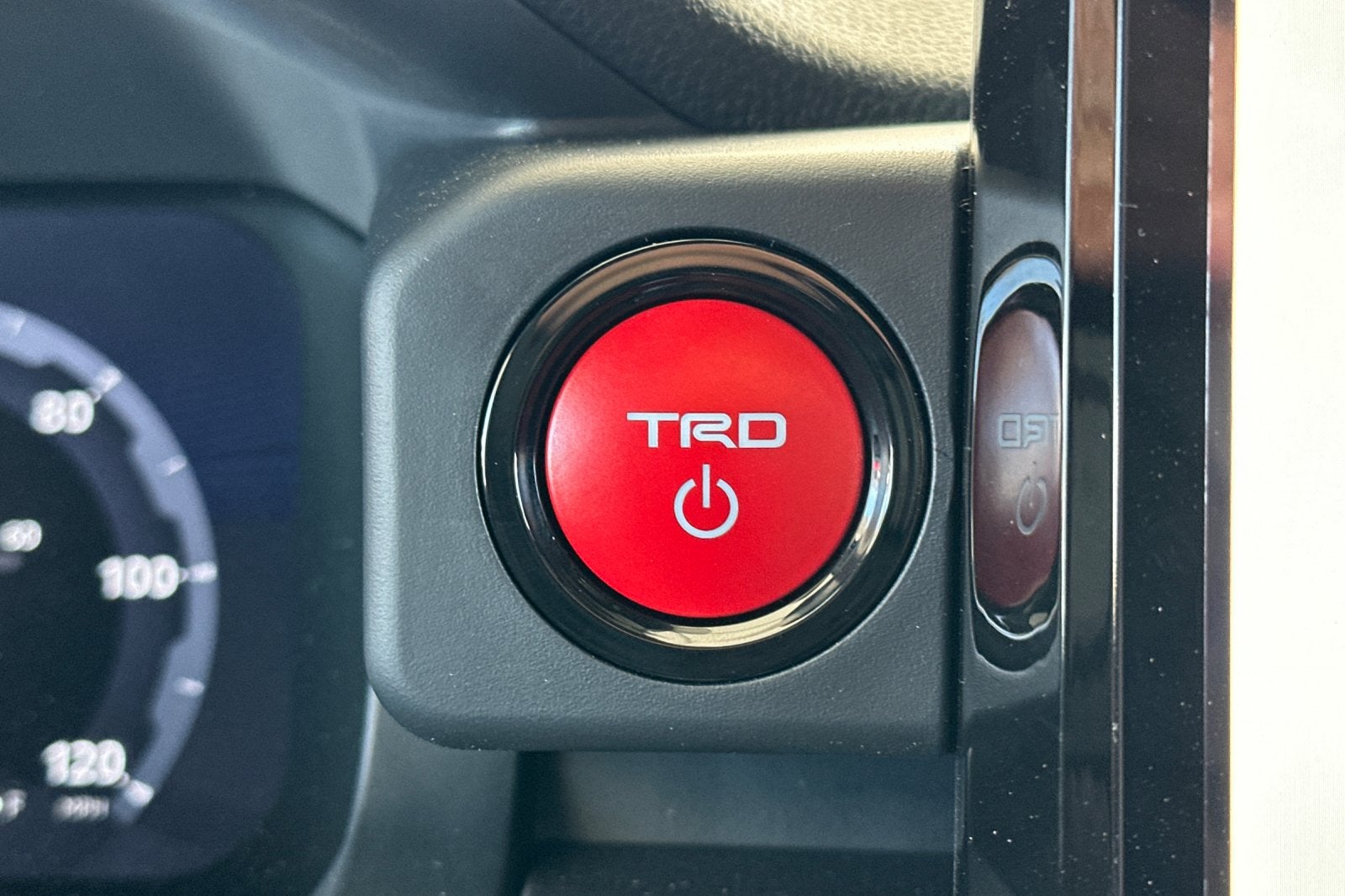 2026 Toyota Tacoma Hybrid TRD Off Road