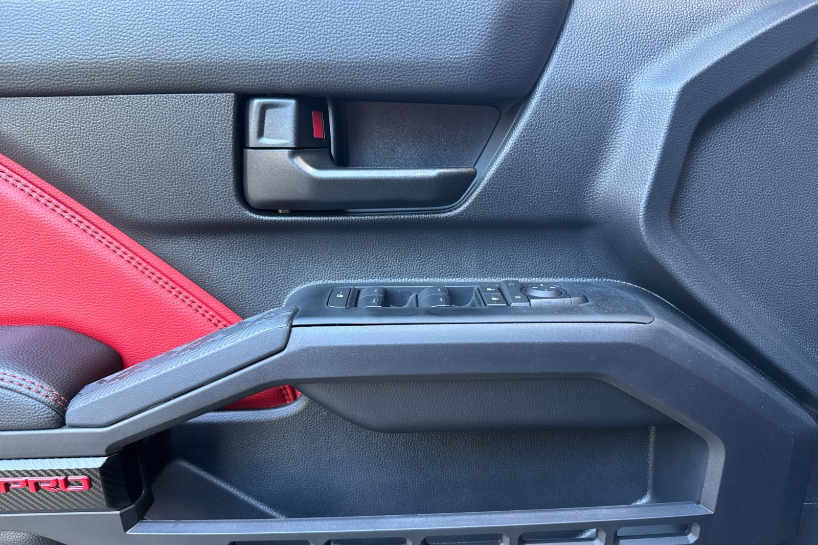 2026 Toyota Tacoma i-FORCE MAX TRD Pro