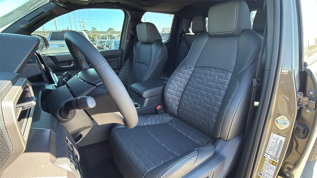 2025 Toyota Tacoma Hybrid TRD Off Road