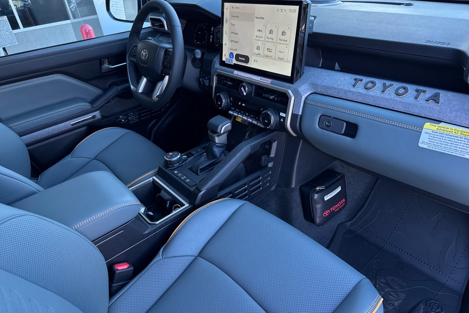 2026 Toyota Tacoma i-FORCE MAX Trailhunter
