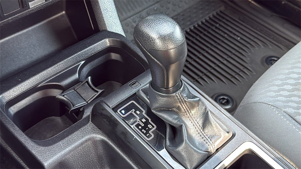 2022 Toyota TACOMA SR SR