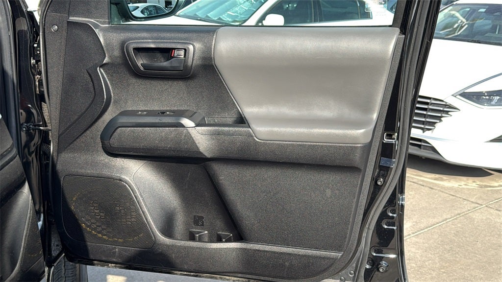 2022 Toyota TACOMA SR SR