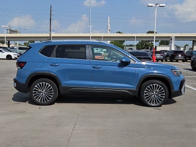2025 Volkswagen Taos 1.5T SE