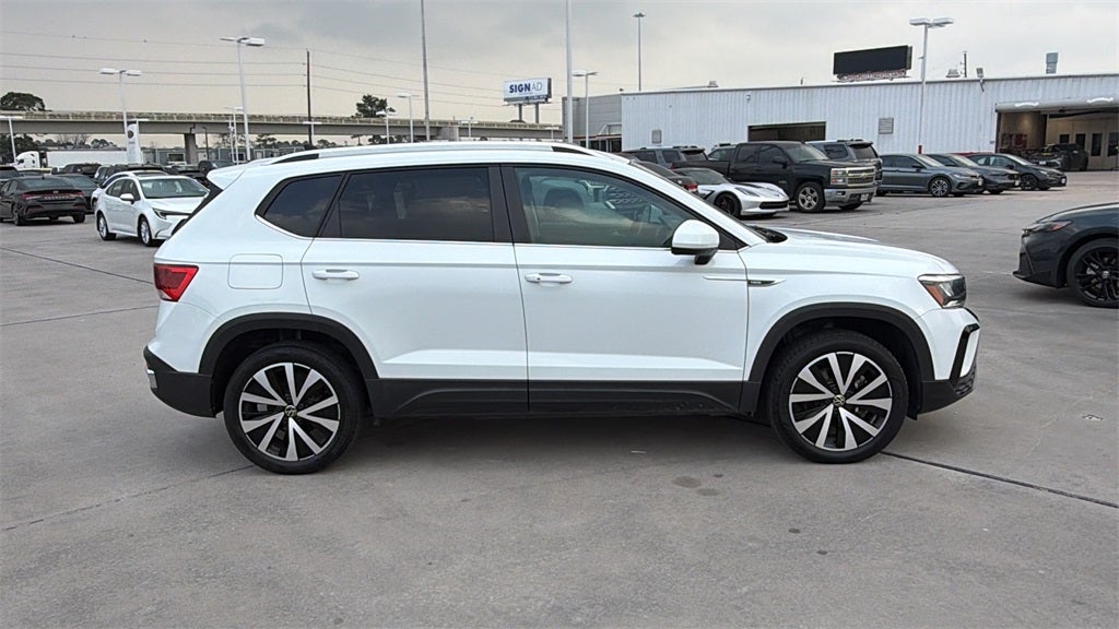 2024 Volkswagen Taos 1.5T SE