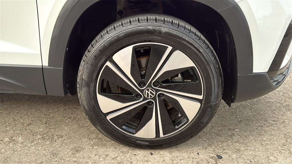 2024 Volkswagen Taos 1.5T SE