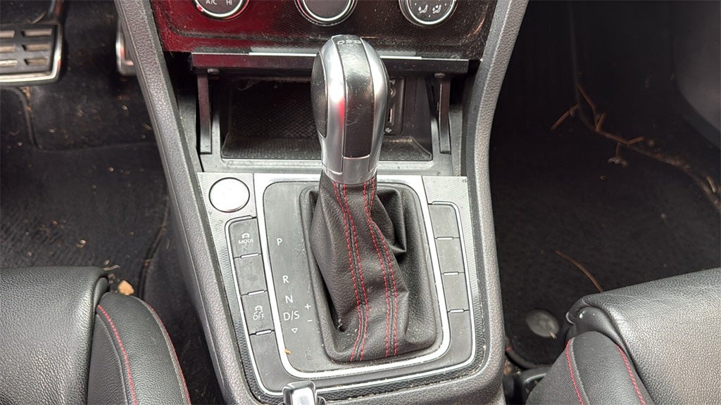 2016 Volkswagen Golf GTI SE