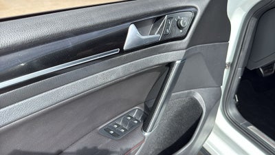 2016 Volkswagen Golf GTI SE