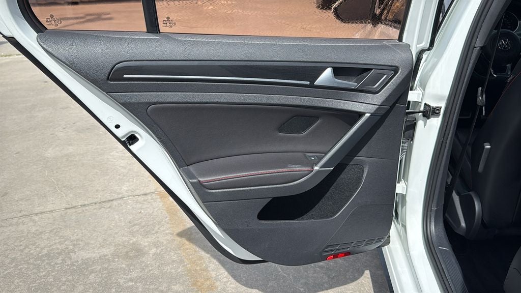 2016 Volkswagen Golf GTI SE