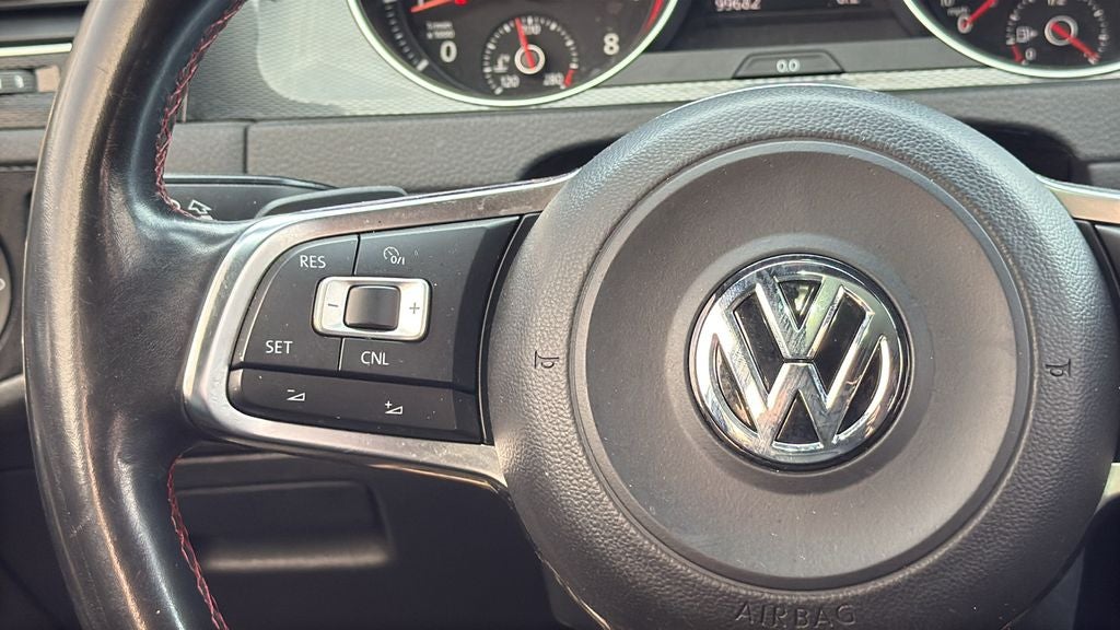 2016 Volkswagen Golf GTI SE