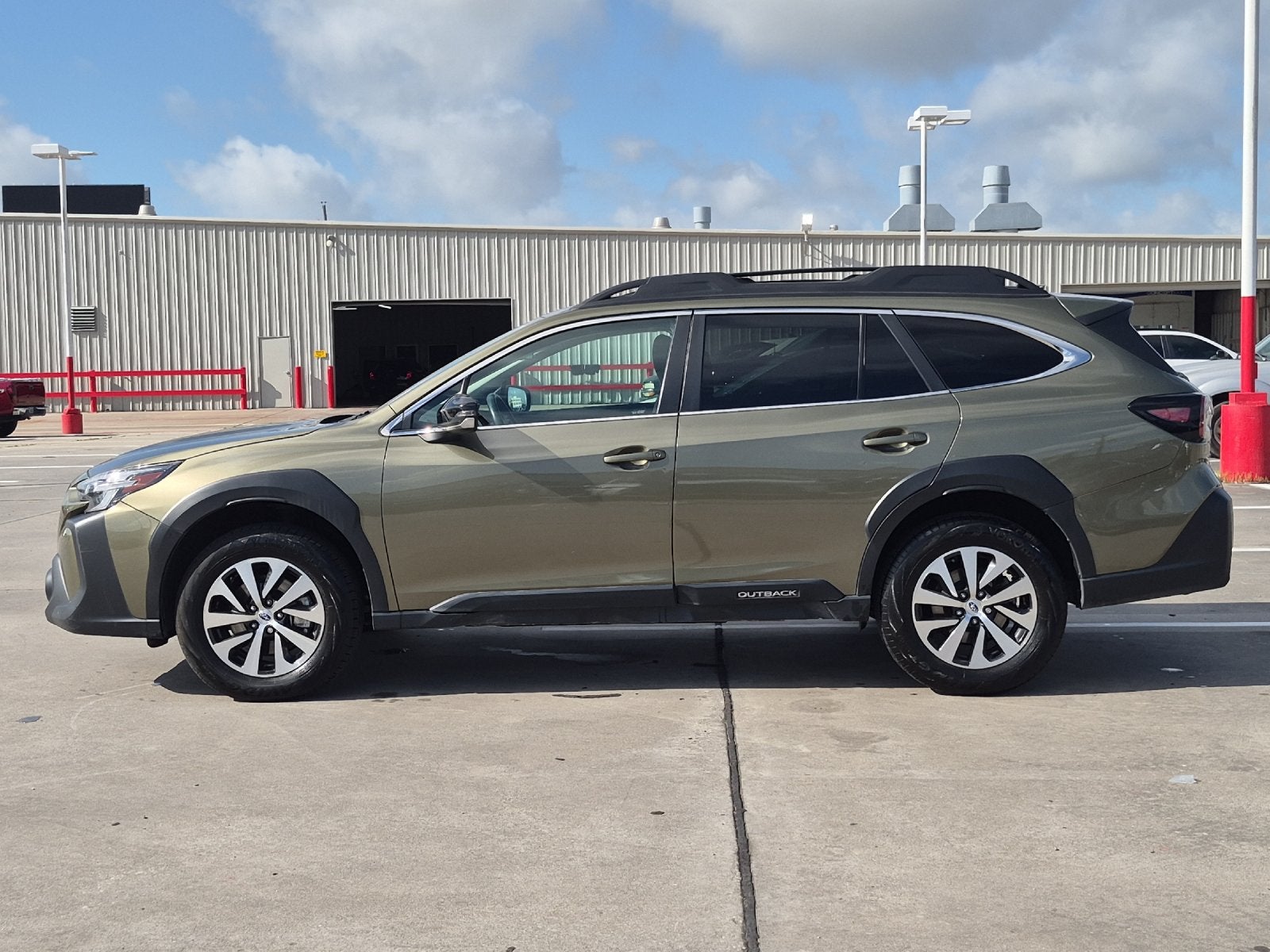 2023 Subaru Outback Premium