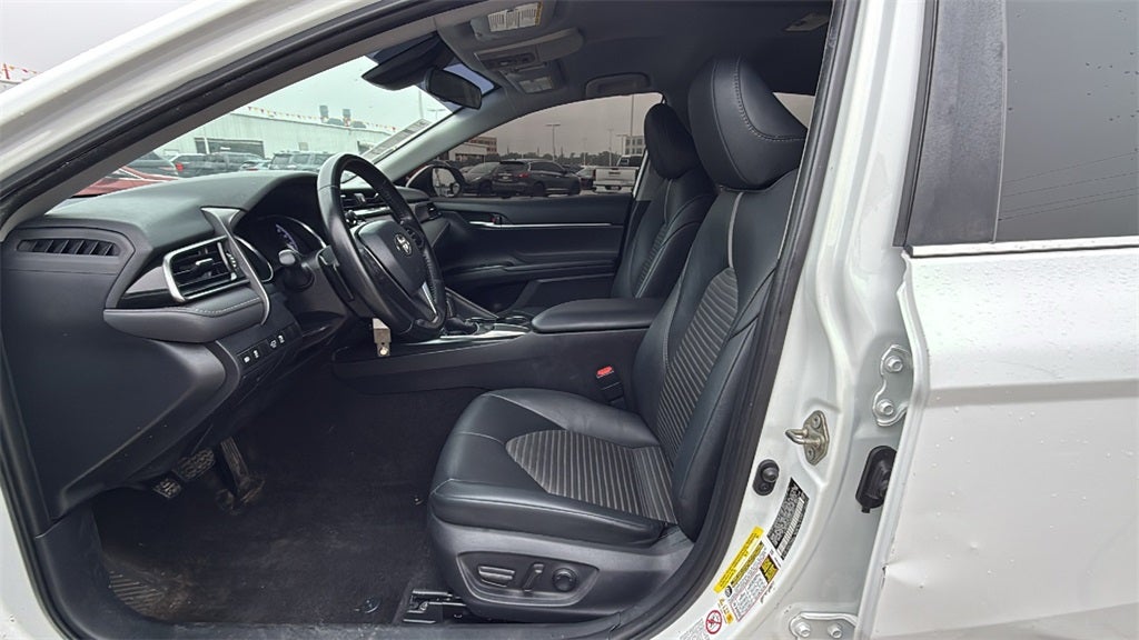 2019 Toyota CAMRY SE