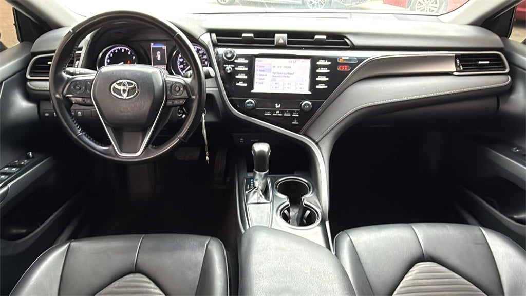 2019 Toyota CAMRY SE
