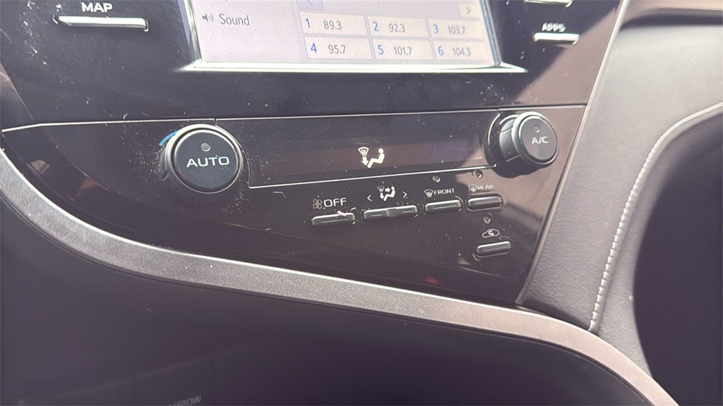 2019 Toyota CAMRY SE