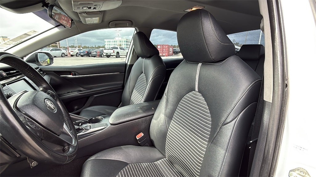 2019 Toyota CAMRY SE