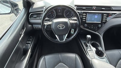 2019 Toyota CAMRY SE