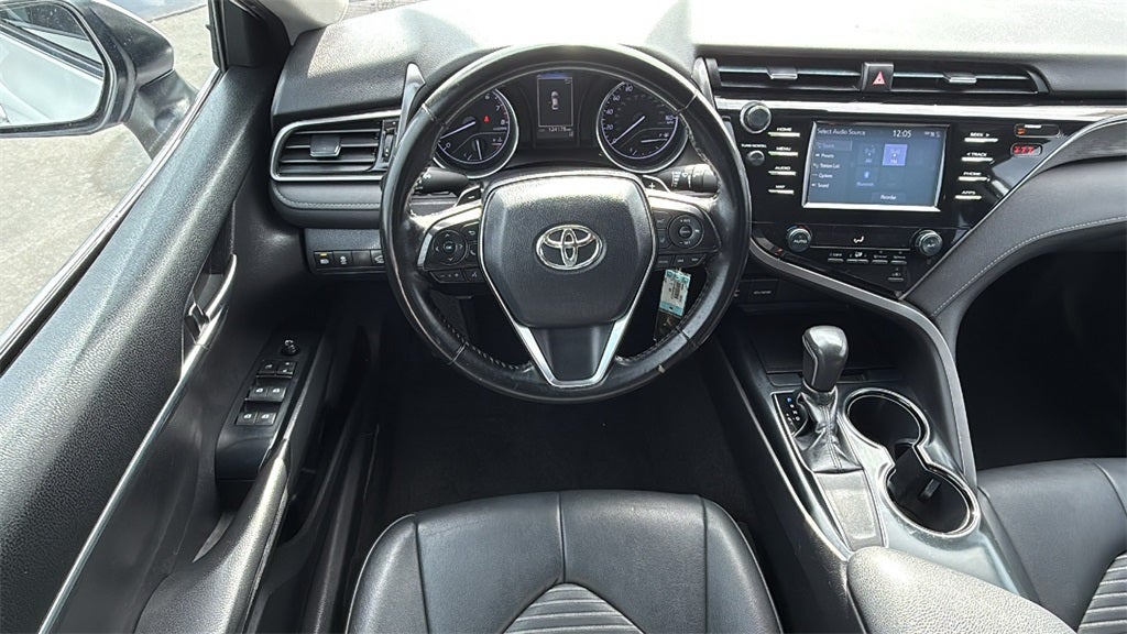 2019 Toyota CAMRY SE