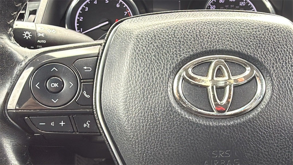 2019 Toyota CAMRY SE