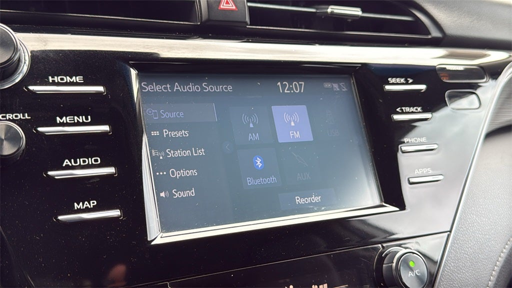 2019 Toyota CAMRY SE