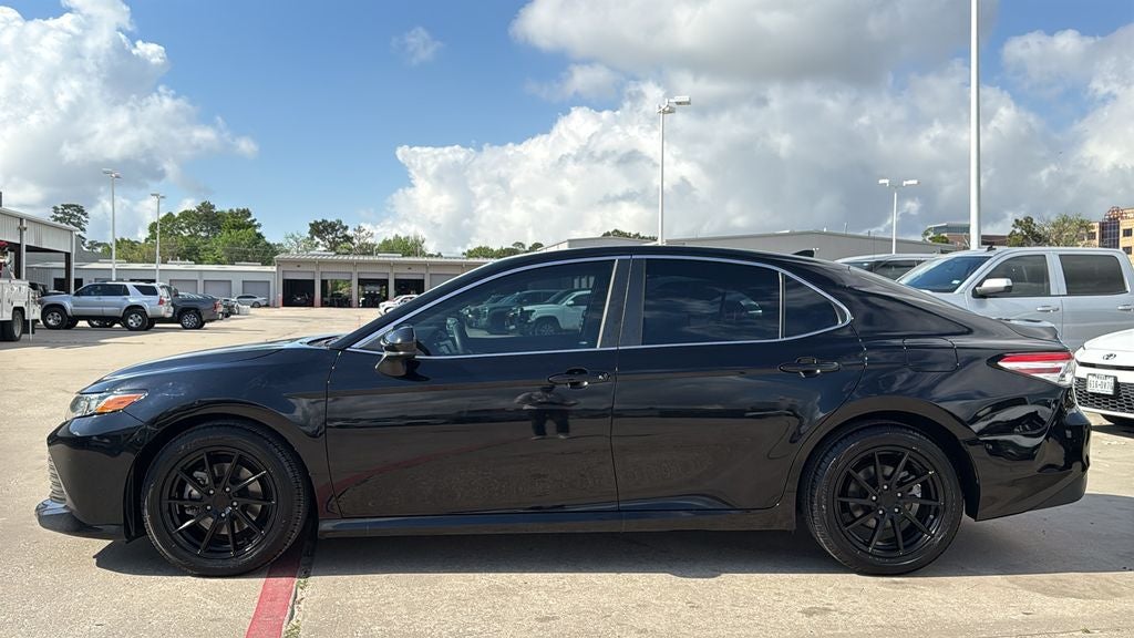 2019 Toyota CAMRY LE