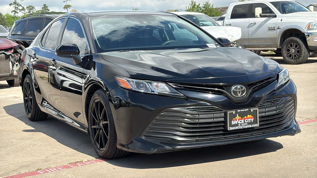 2019 Toyota CAMRY LE