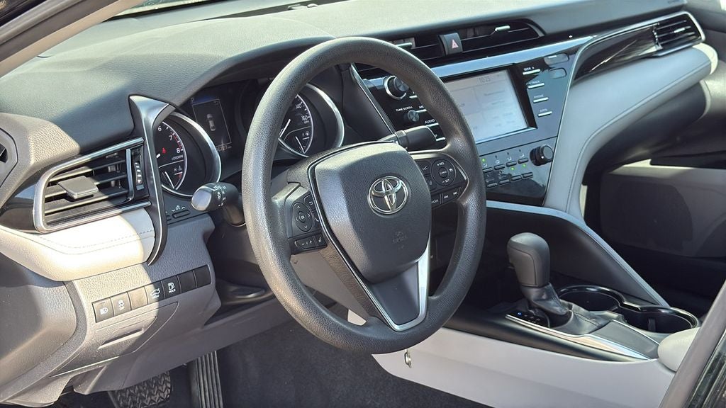 2019 Toyota CAMRY LE