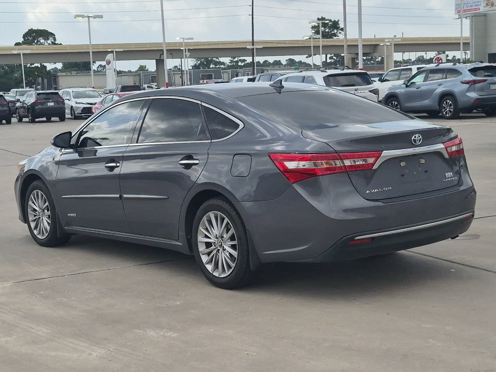 2017 Toyota Avalon Hybrid Limited