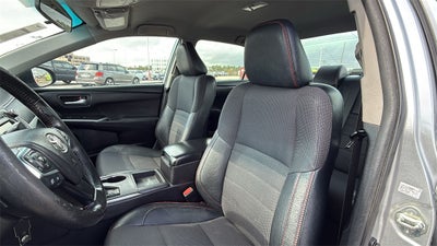 2016 Toyota CAMRY SE