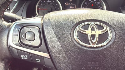 2016 Toyota CAMRY SE