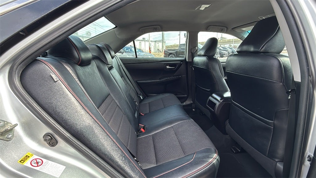 2016 Toyota CAMRY SE