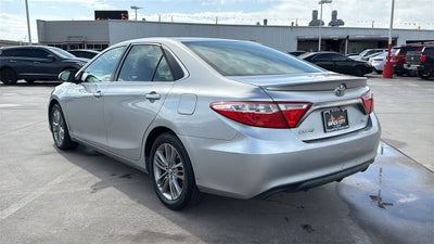 2016 Toyota CAMRY SE