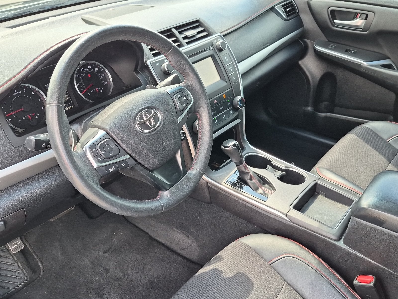 2017 Toyota Camry SE