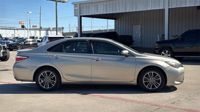 2015 Toyota CAMRY SE