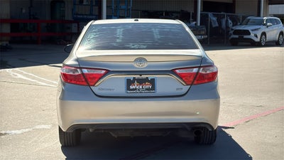 2015 Toyota CAMRY SE