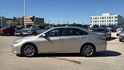 2015 Toyota CAMRY SE