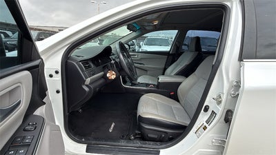 2016 Toyota CAMRY SE