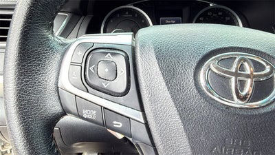 2016 Toyota CAMRY SE