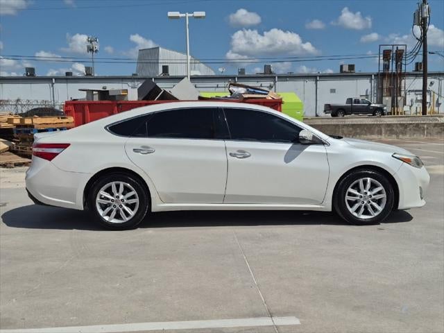 2014 Toyota AVALON XLE